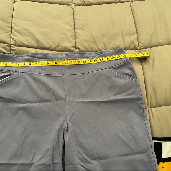 Worthington Women’s 3/4 length pants - Picture 9 of 9